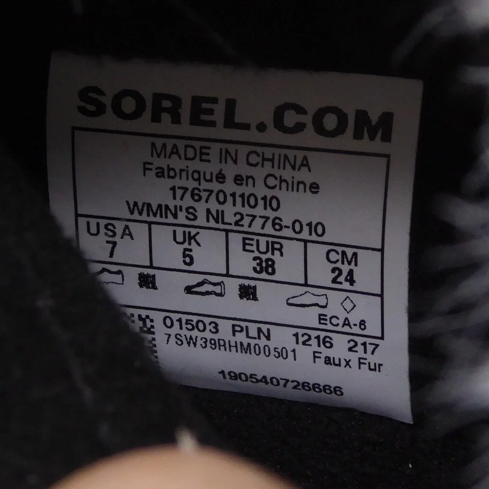 Sorel Womens Whitney Short Lace Snow Boots Black Faux Fur Trim NL2776-010 Size 7